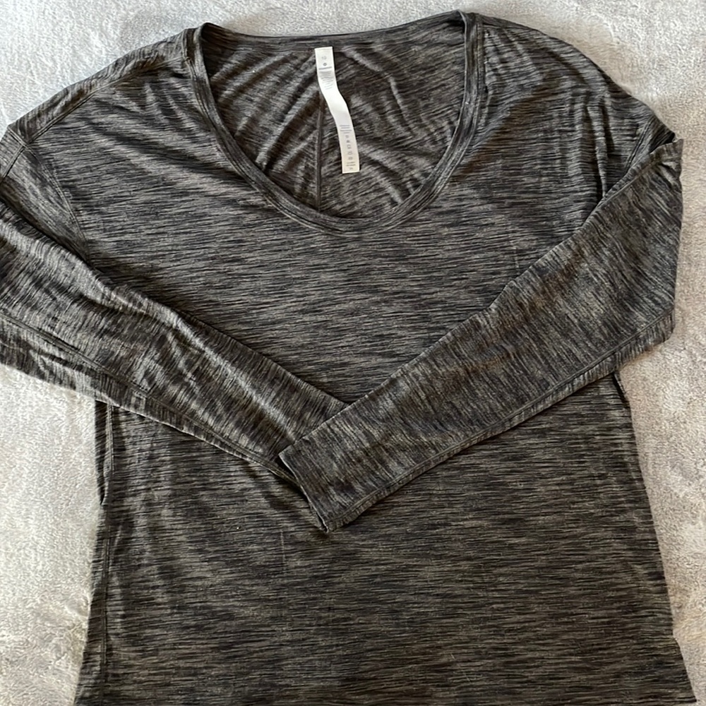 Lululemon long sleeve top